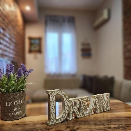 Be My Guest Apartment Tiranë Luaran gambar