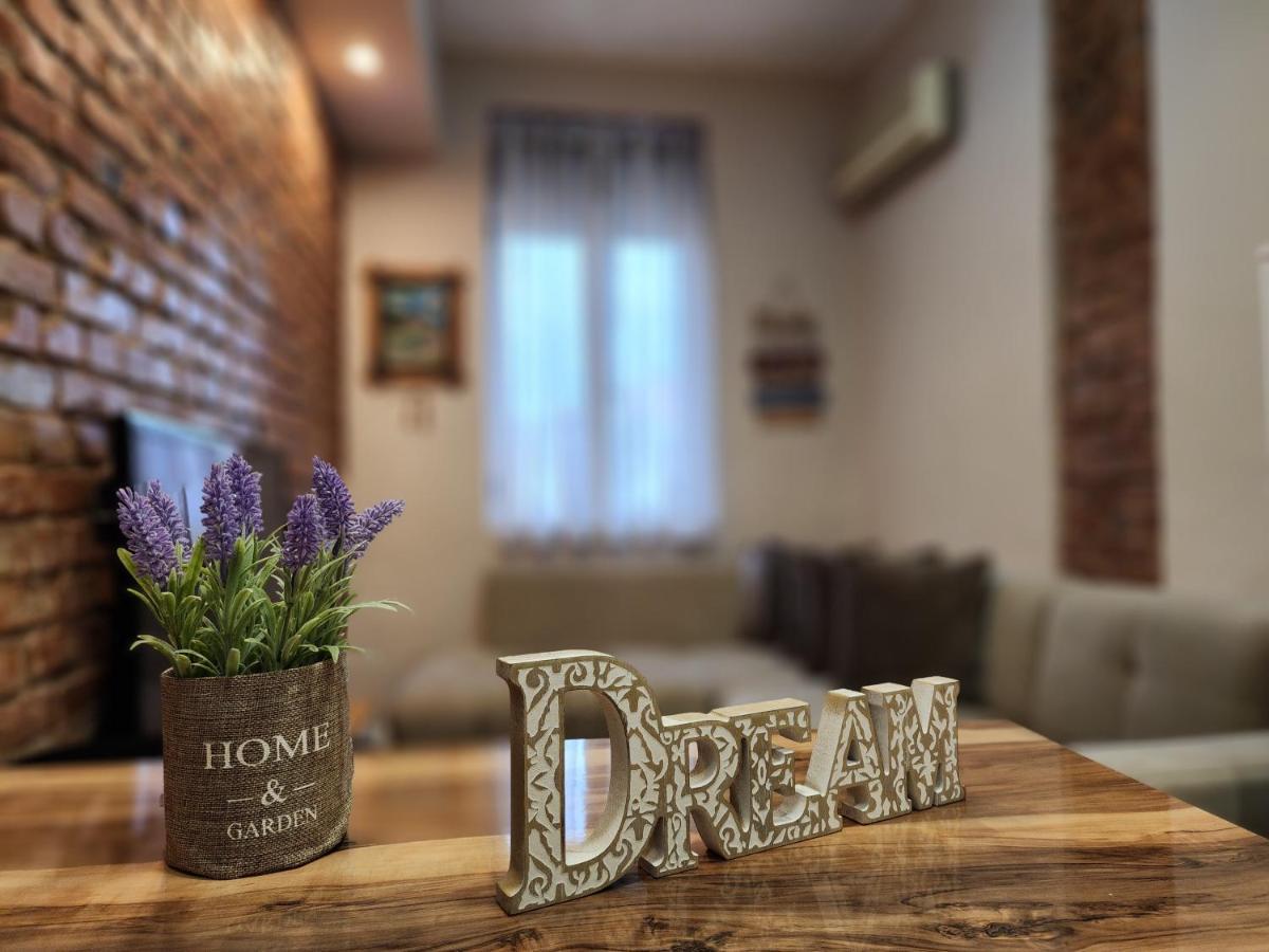 Be My Guest Apartment Tiranë Luaran gambar